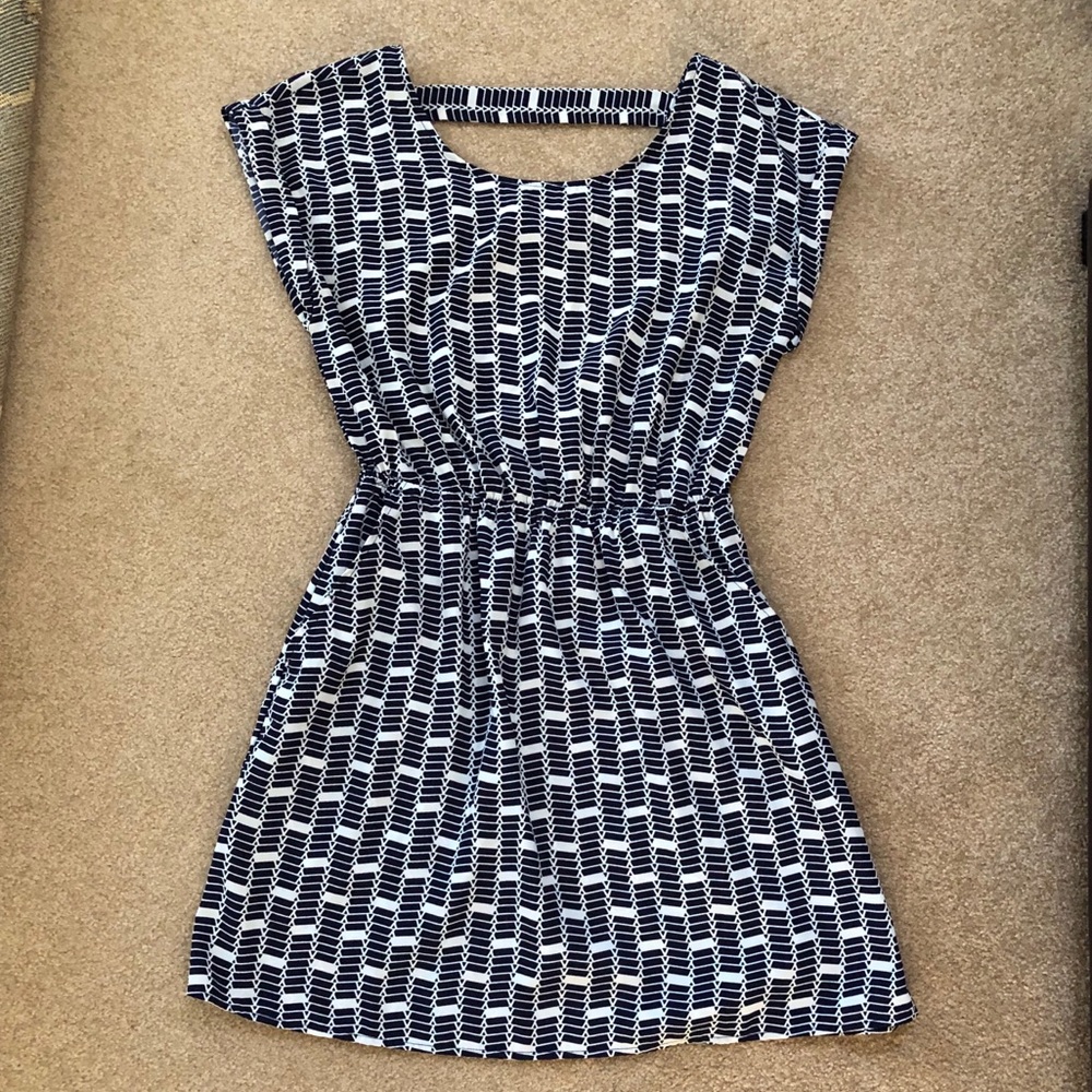 Blue and white patterned dress
